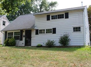 9 Washington Ave, Iselin, NJ 08830