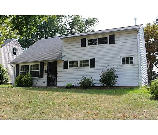 9 Washington Ave photo 1