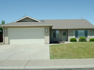 1604 S 67th Ave, Yakima, WA