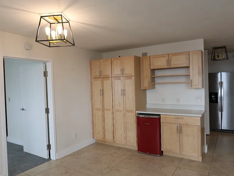 600 E 8th St #5D — Photo 3