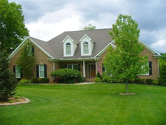 2nd image of 1726 Riverhaven Dr