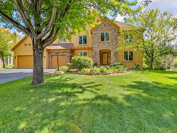 5th image of 3935 Kentwood Ln