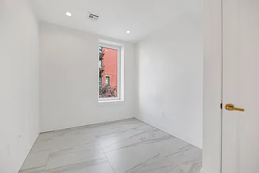 Rented by Prime Square Realty