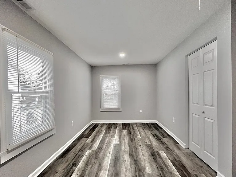222 S Main St — Photo 8
