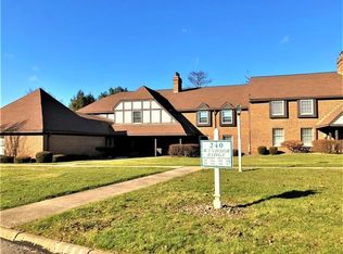 240 Windsor Rdg, New Castle, PA 16105