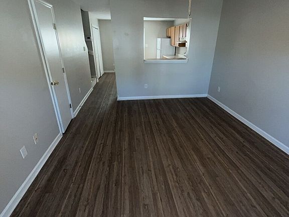 3rd image of 1094 W Pueblo Dr