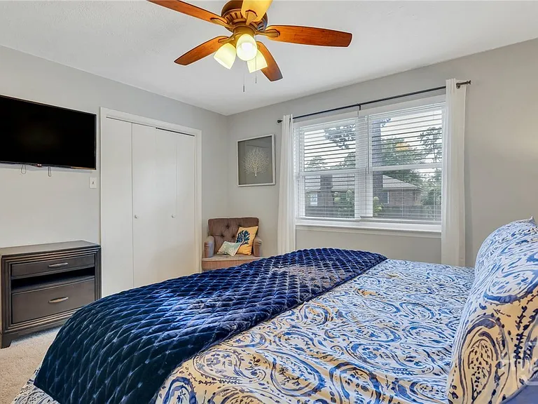 10 Wyckfield Ct — Photo 14