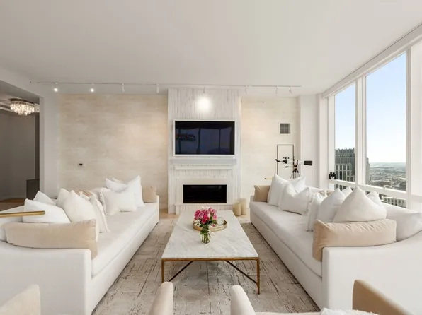 1 Franklin St #4602, Boston, MA 02110