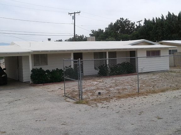 3rd image of 67641 Club House Dr