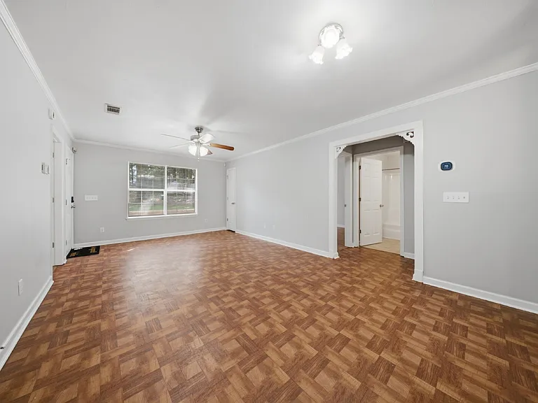 4800 Leah Ln — Photo 11