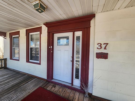 5th image of 37 Jennings Ave APT 3
