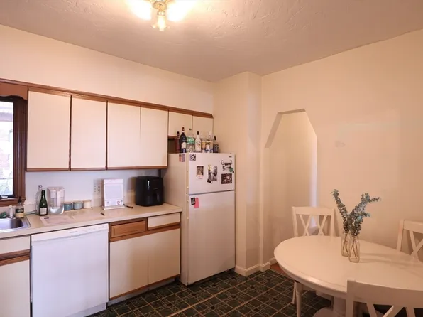 7 Saybrook St #1, Boston, MA 02135