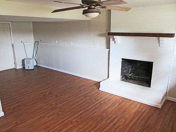 Family Room - Den