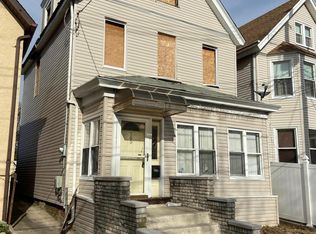 145 Hylan Blvd, Staten Island, NY 10305