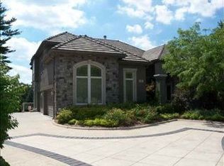 136 S 93rd St, Omaha, NE 68114