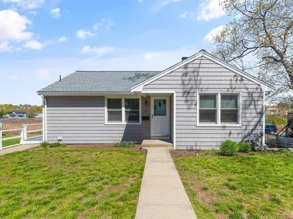 70 Bass Ave, Gloucester, MA 01930