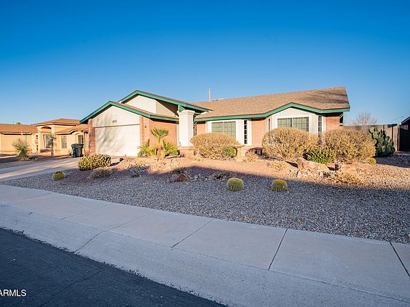 3rd image of 3305 E Peregrine Drive
