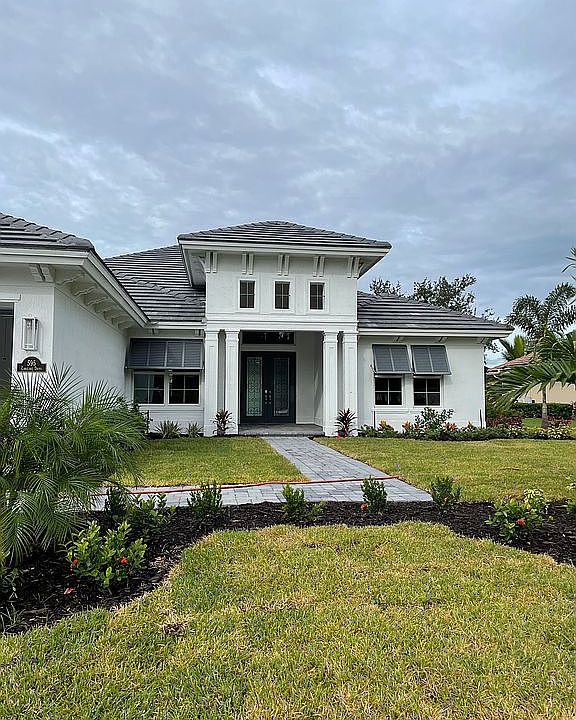 1st image of 595 Caroline Dr