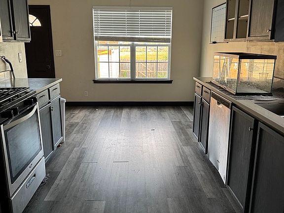 2nd image of 711 Prospect Ave