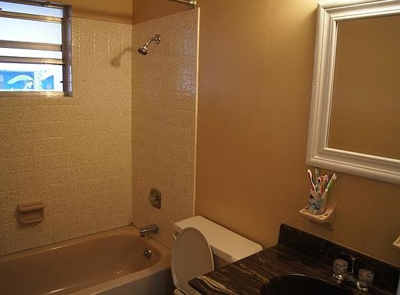 4th image of 120 Kerr Cir N