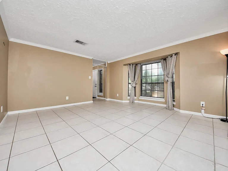3310 Little Farms Ct — Photo 5