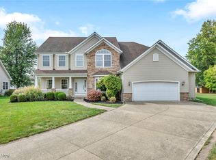 38621 Edward Walsh Dr, Willoughby, OH 44094