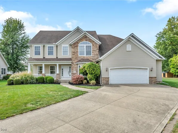 38621 Edward Walsh Dr, Willoughby, OH 44094