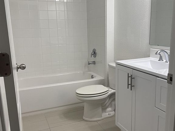 4th image of 6359 Hamlin Reserve Blvd #1
