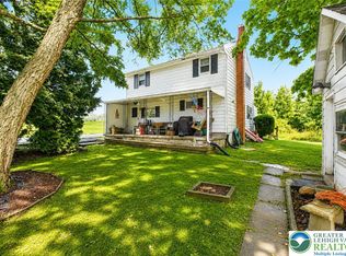 1294 Seifert Rd, Nazareth, PA 18064