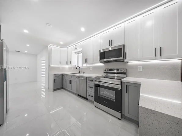 17860 SW 110th Ct, Miami, FL 33157