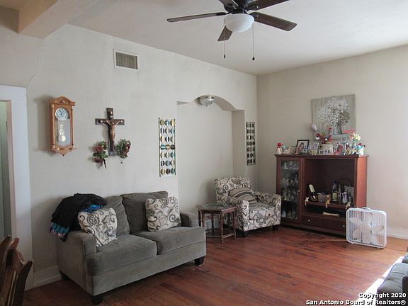 3rd image of 301 Princeton Ave