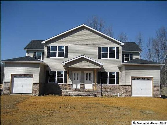 2nd image of 10 Sanford St