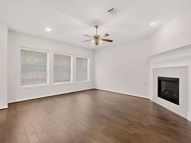 5413 Harbour Rd — Photo 3