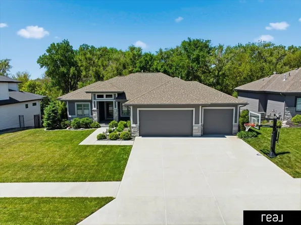 2414 N 188th St, Elkhorn, NE 68022