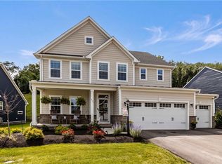 337 Red Bud Ln, Washington, PA 15301