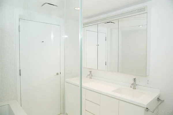 Rented by Oxford Property Group | media 25