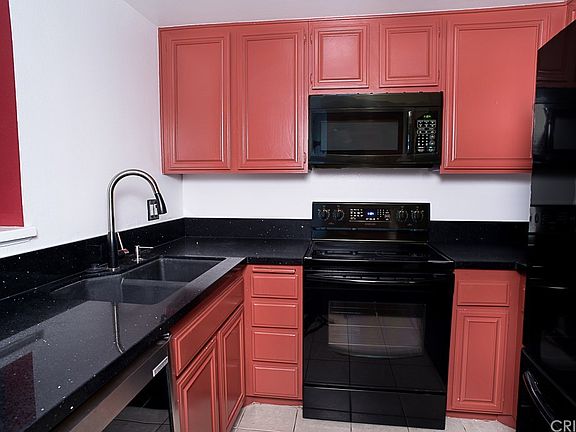 5th image of 22100 Burbank Blvd Unit 346E