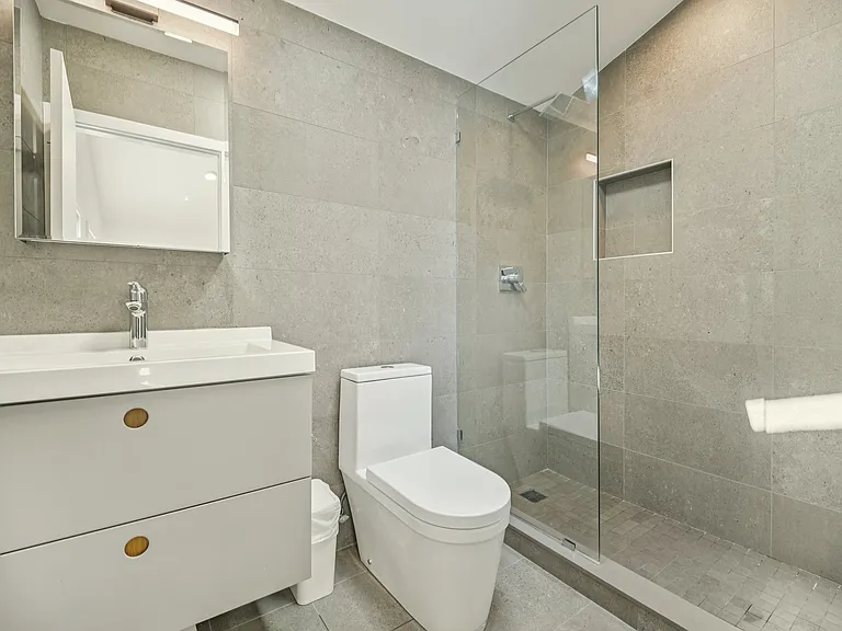 66B Henry Ave — Photo 29