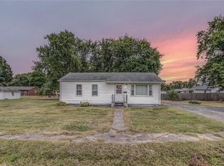 504 W Spring St, Staunton, IL 62088