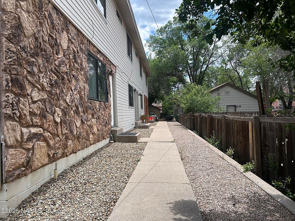 2nd image of 517 S Wc Riles St