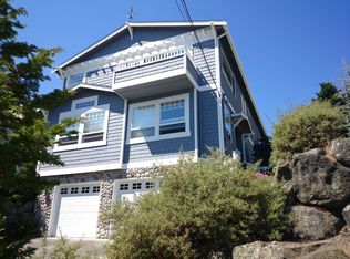 2707 37th Ave SW, Seattle, WA 98126