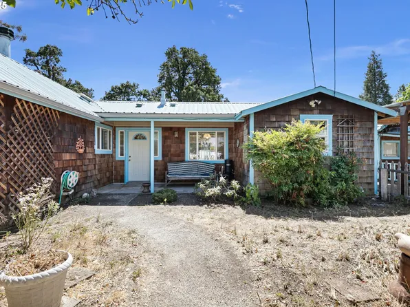 78688 Sears Rd, Cottage Grove, OR 97424