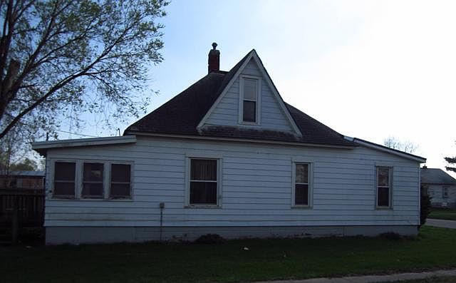 2nd image of 309 1st St
