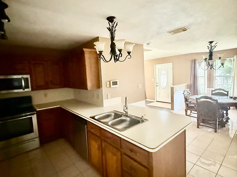 4631 Inwood Dr — Photo 15