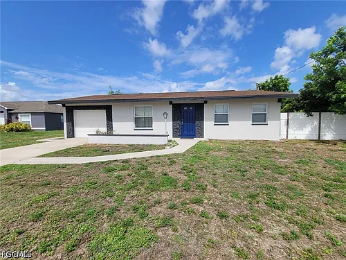 3923 SE 12th Ave Photo 1