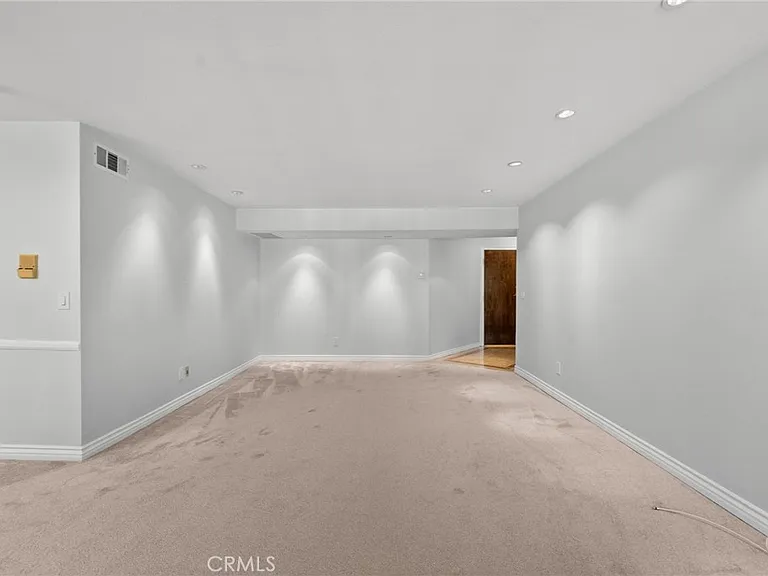 330 W State St #316 — Photo 12