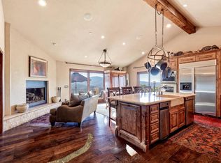 19375 Montevina Rd, Los Gatos, CA 95033