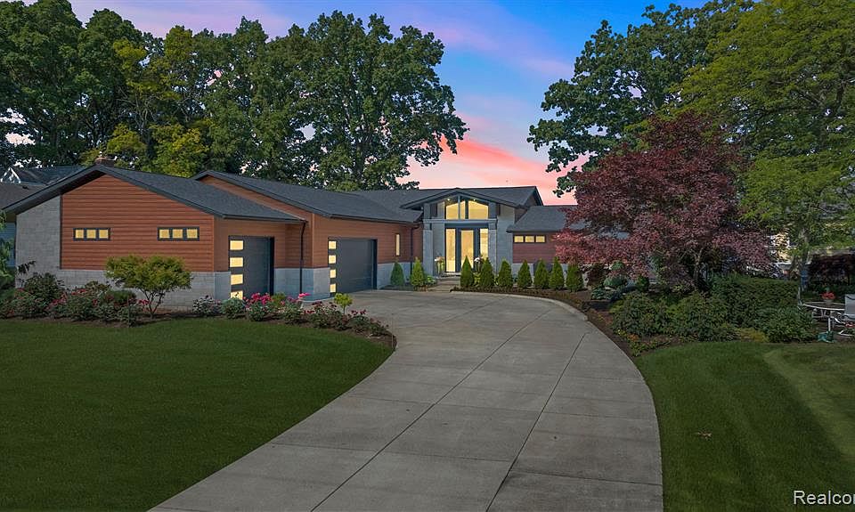 28694 Swan Island Dr, Grosse Ile, MI 48138 Zillow