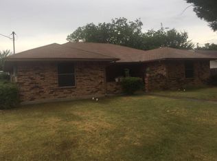 305 W Cason St, Irving, TX 75061