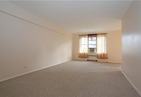 3rd image of 640 W 231st St APT 6A